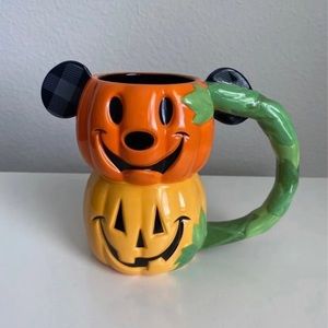 Disney Mickey pumpkin Halloween mug 2021